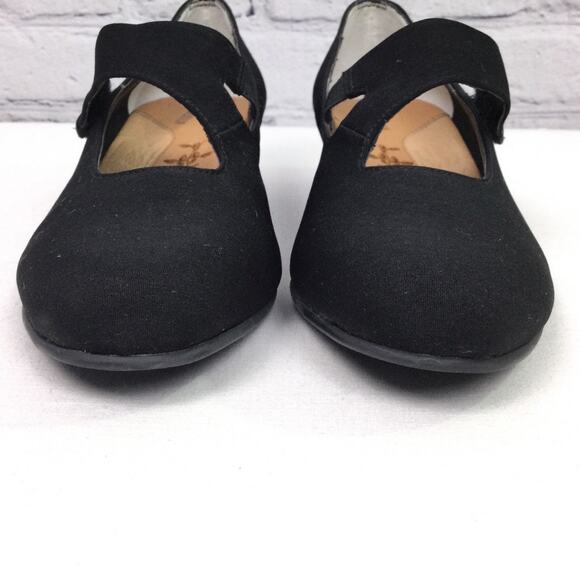Ros Hommerson Round Toe Mary Jane Hook and Loop Black Fabric Kitten Wedge 7M - Picture 4 of 13